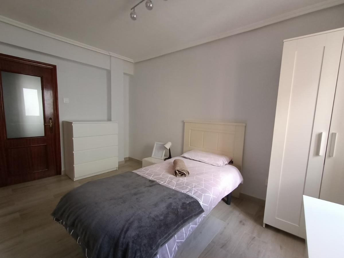 Piso San Roque 3 Hab Cerca Del Centro Y Universidad Apartamento Santander