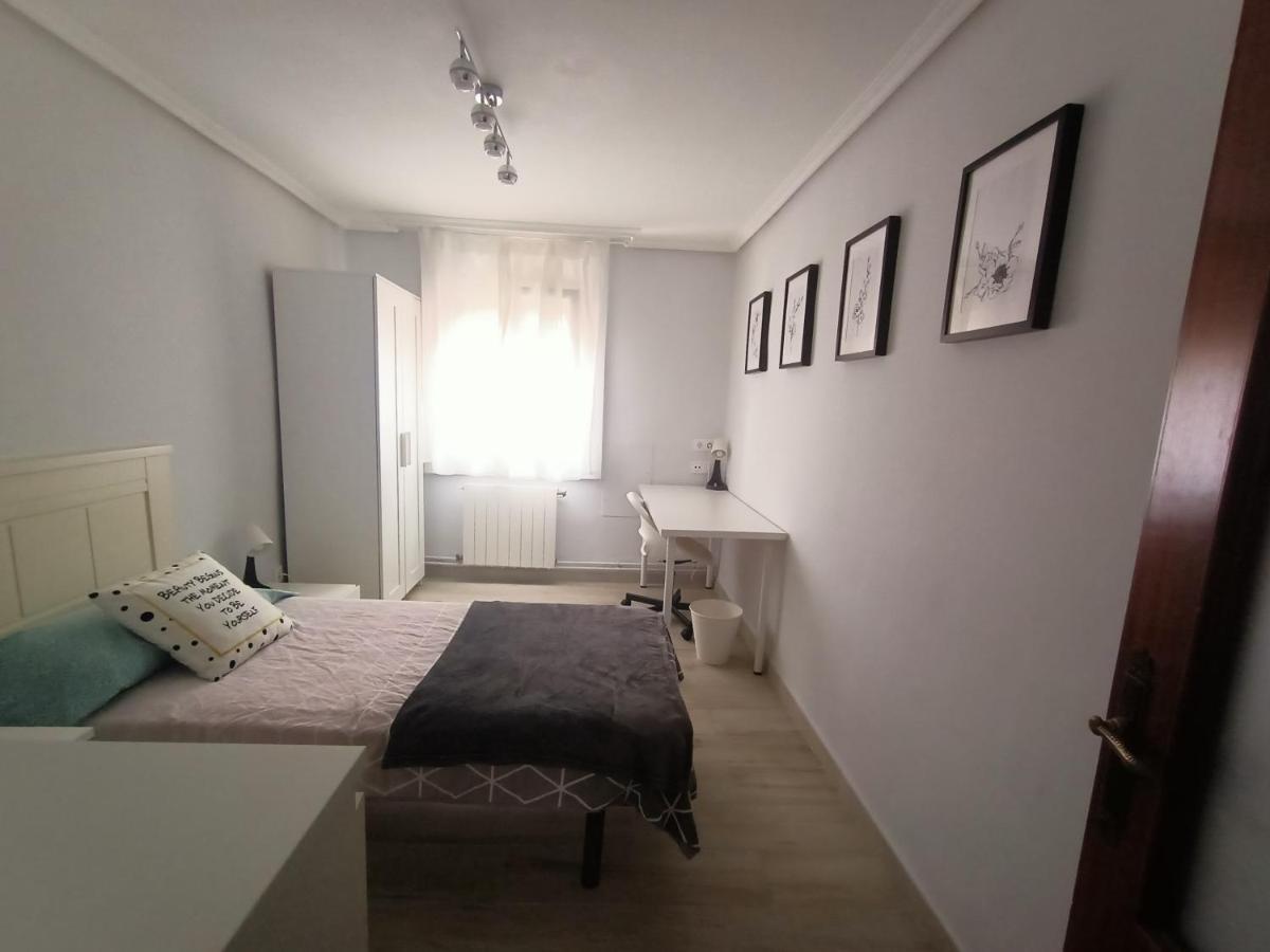 Apartment Piso San Roque 3 Hab Cerca Del Centro Y Universidad *